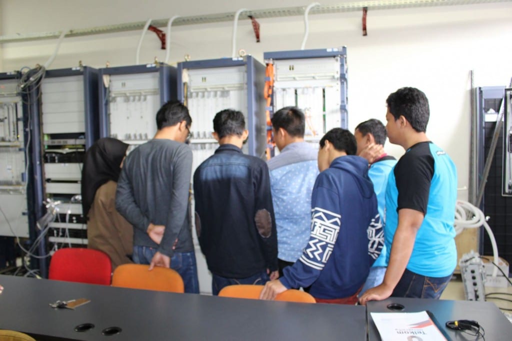Drive Test Jaringan 3G | D3 Teknologi Telekomunikasi
