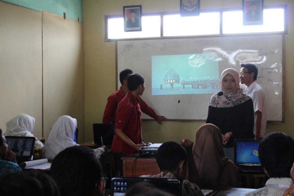 Implementasi VoIP | D3 Teknologi Telekomunikasi