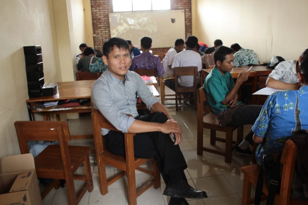 Pembuatan Kunci Kontak | D3 Teknologi Telekomunikasi 
