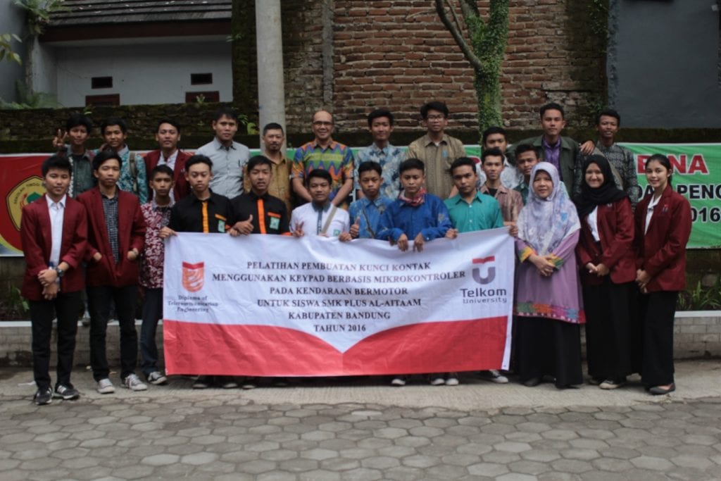 Pembuatan Kunci Kontak | D3 Teknologi Telekomunikasi 