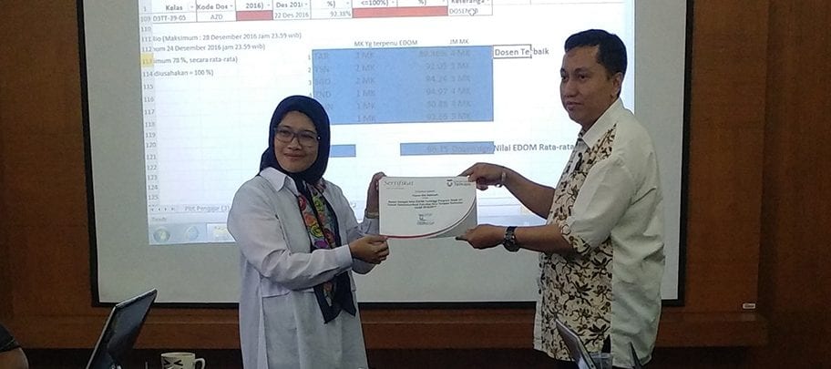 Reward Kepada Dosen Semester Ganjil 2016/2017