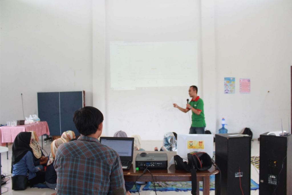 Aplikasi Pencatatan Tumbuh Kembang Balita | D3 Teknologi Telekomunikasi 