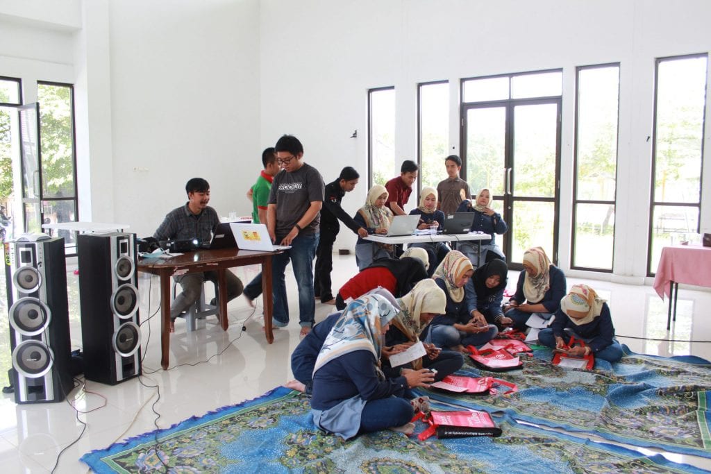 Aplikasi Pencatatan Tumbuh Kembang Balita | D3 Teknologi Telekomunikasi 