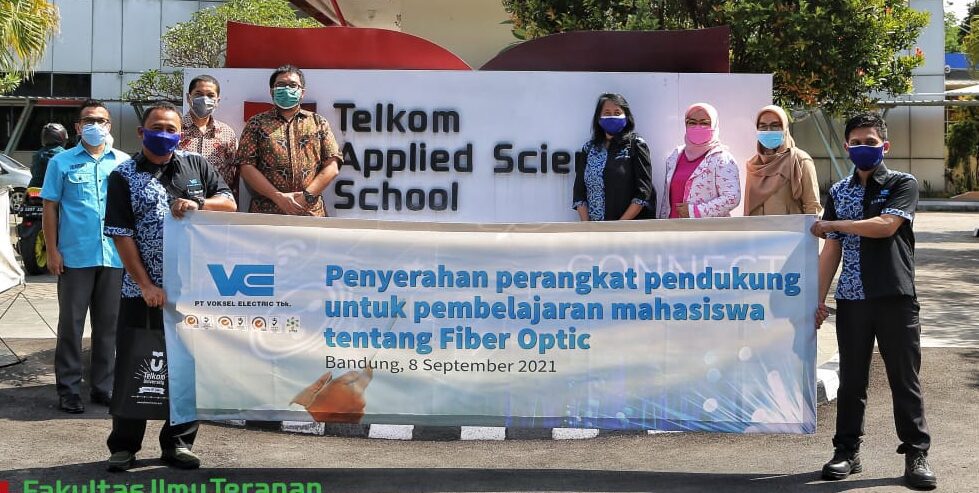 CSR dari PT. Voksel Elektrik Tbk untuk Laboratorium Sistem Komunikasi Optik – Prodi D3TT