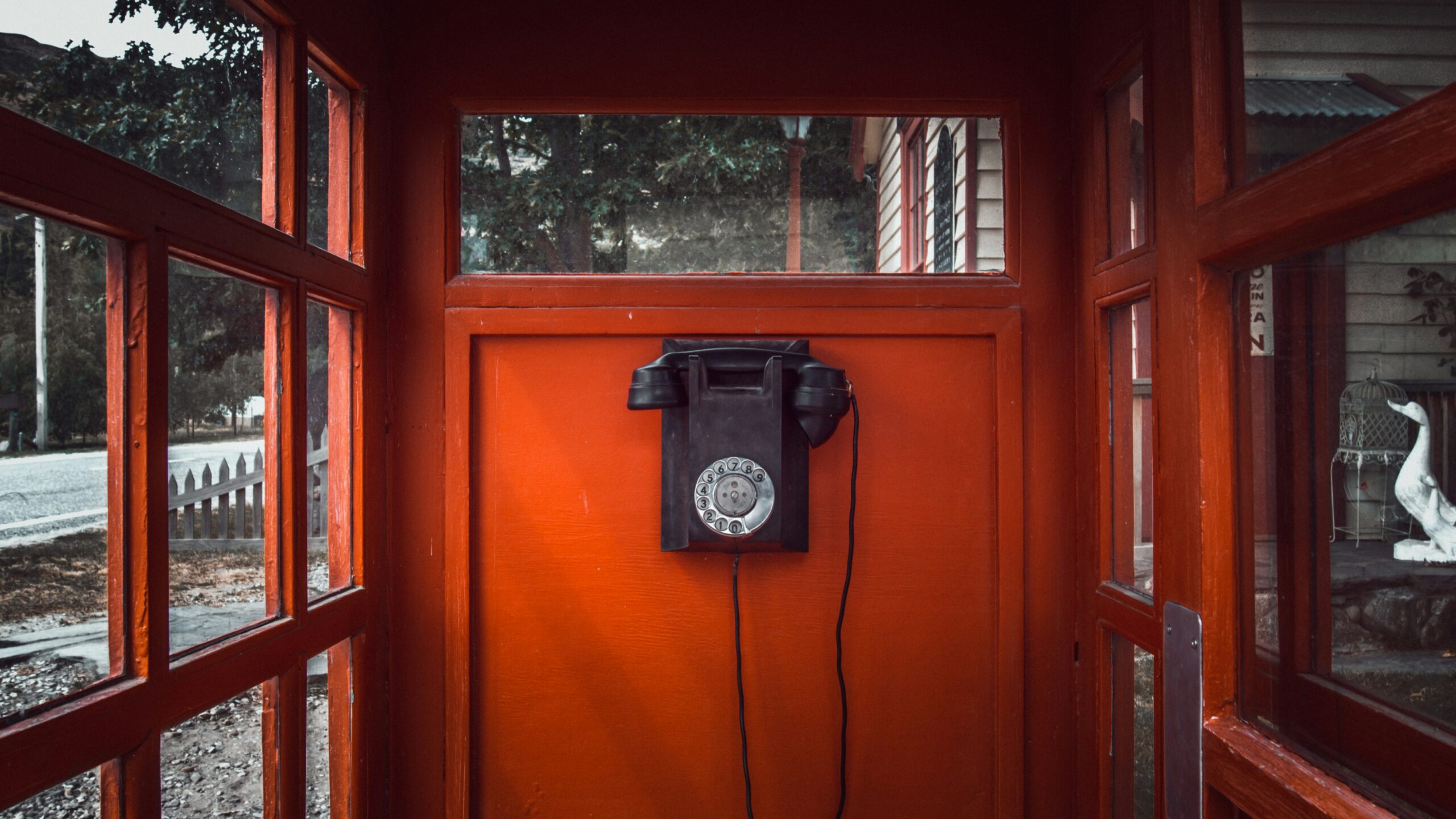 Masa Depan Telekomunikasi: Pembahasan tentang Apa Itu IP Phone